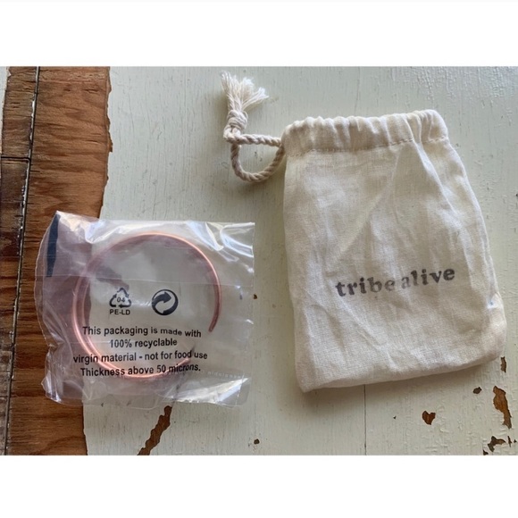 Tribe Alive : rose gold criss cross bracelet - Picture 11 of 14